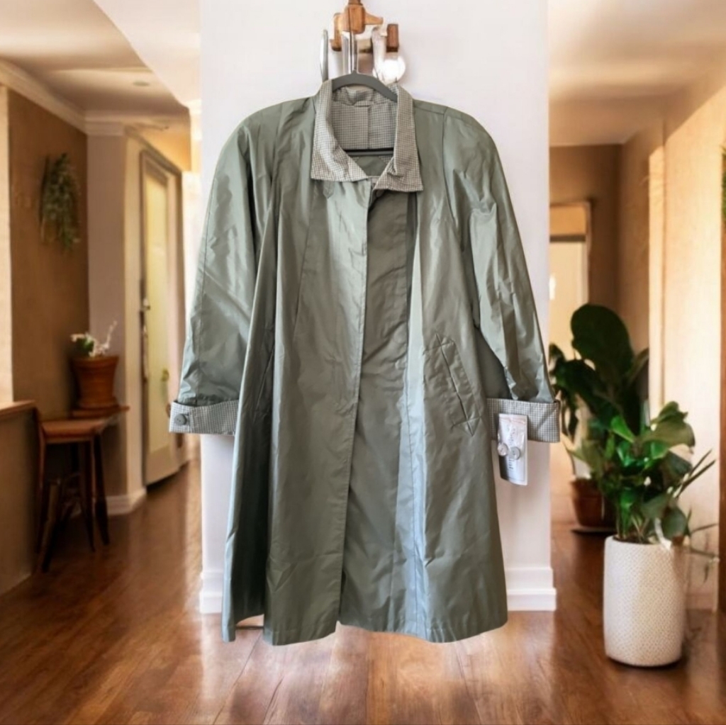 Trench Coat By British Mist Light Green Brand New 89 Tag Size 12